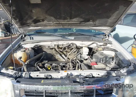 2010 Ford Escape Xlt z USA, uszkodzony, nr VIN 1FMCU9D74AKB01363